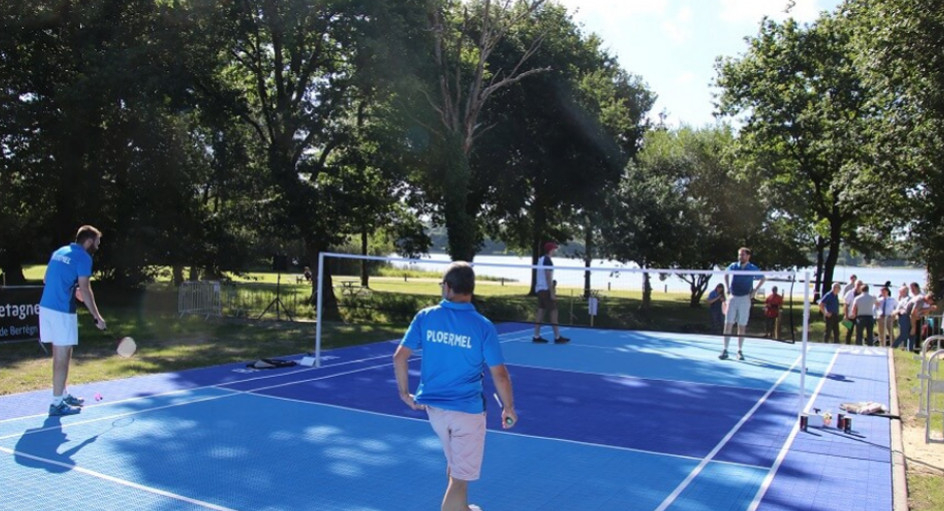 AIR BADMINTON : TOUT CE QUE VOUS DEVEZ SAVOIR SUR LE BAD EN PLEIN AIR